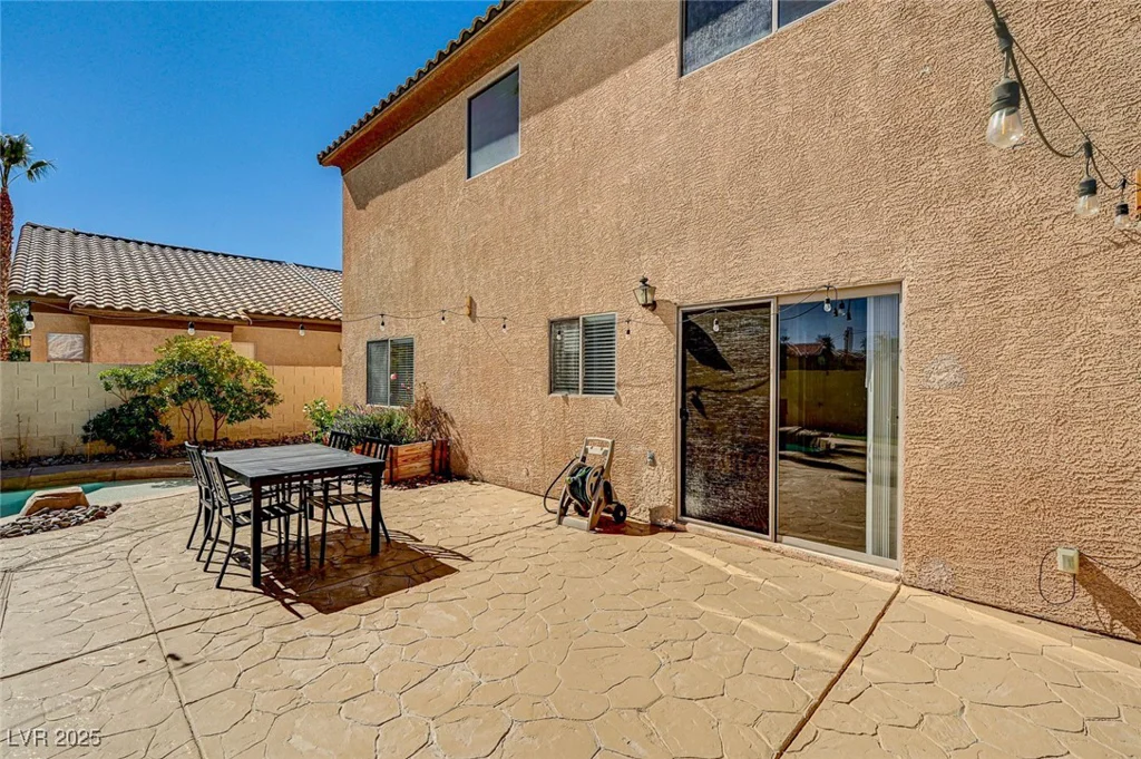 74 Harbor Coast, Las Vegas, NV 89148