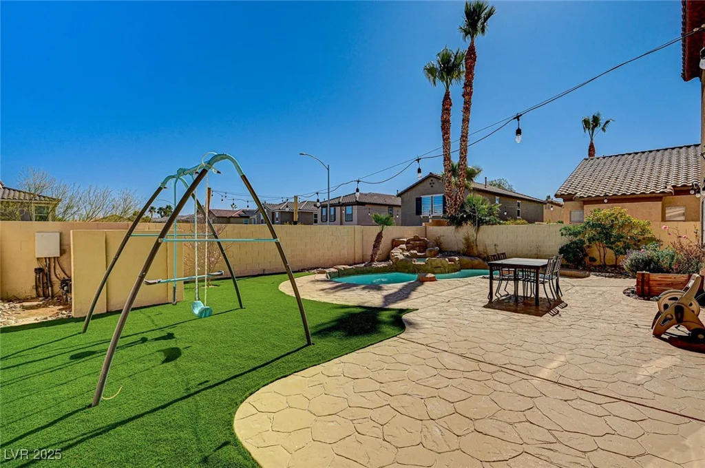 74 Harbor Coast, Las Vegas, NV 89148