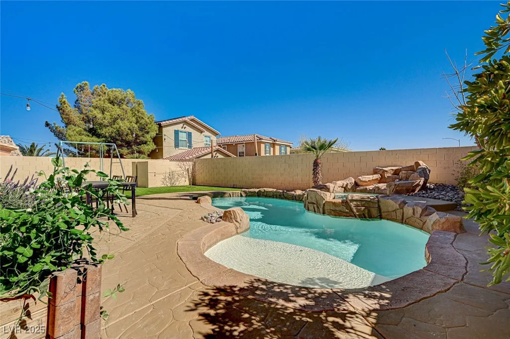 74 Harbor Coast, Las Vegas, NV 89148
