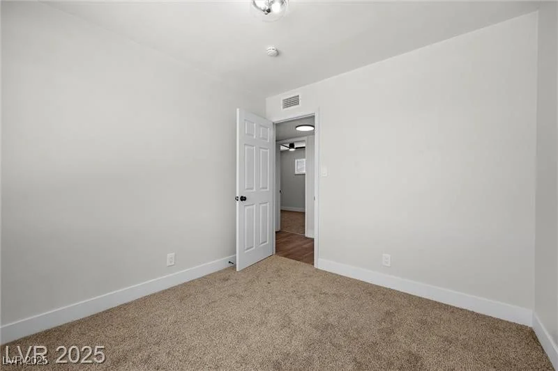 728 Carpenter, Las Vegas, NV 89107