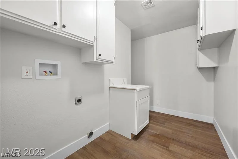728 Carpenter, Las Vegas, NV 89107