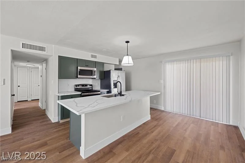 728 Carpenter, Las Vegas, NV 89107