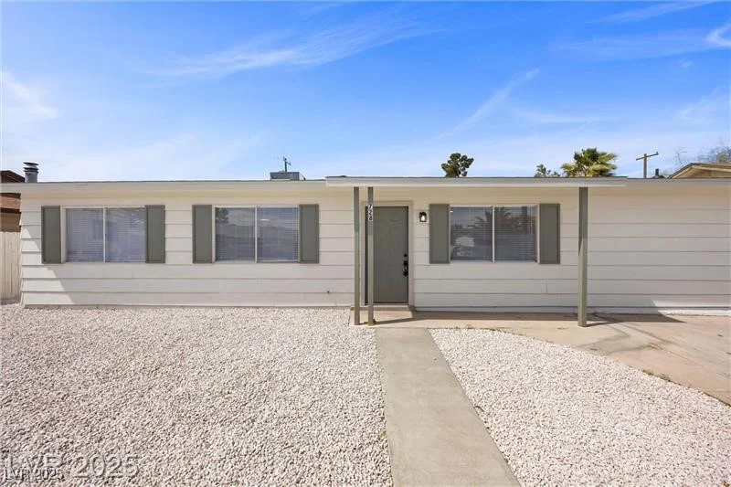 728 Carpenter, Las Vegas, NV 89107