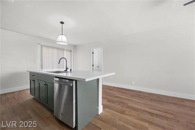 728 Carpenter, Las Vegas, NV 89107