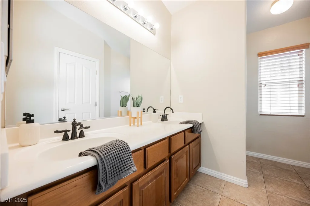 9490 Thunder Sky, Las Vegas, NV 89178