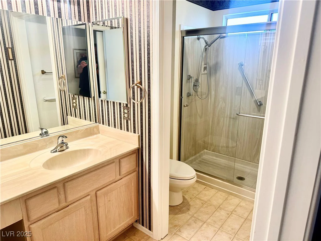 2820 Bluff Point, Las Vegas, NV 89134