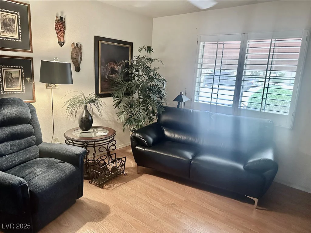 2820 Bluff Point, Las Vegas, NV 89134