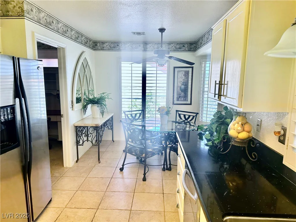 2820 Bluff Point, Las Vegas, NV 89134