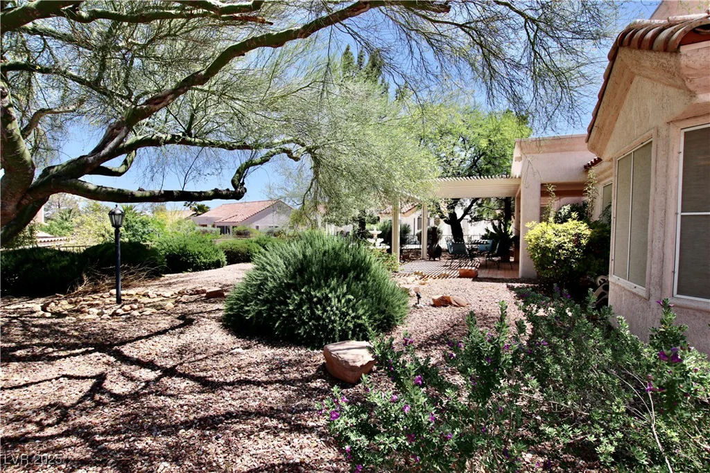 2820 Bluff Point, Las Vegas, NV 89134