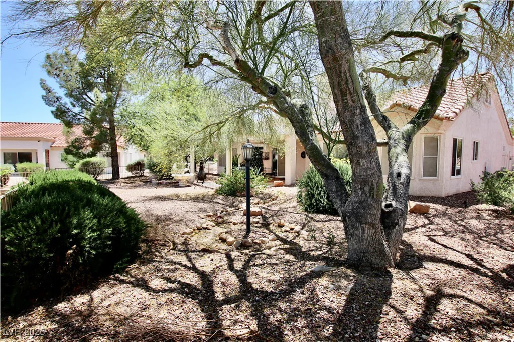 2820 Bluff Point, Las Vegas, NV 89134