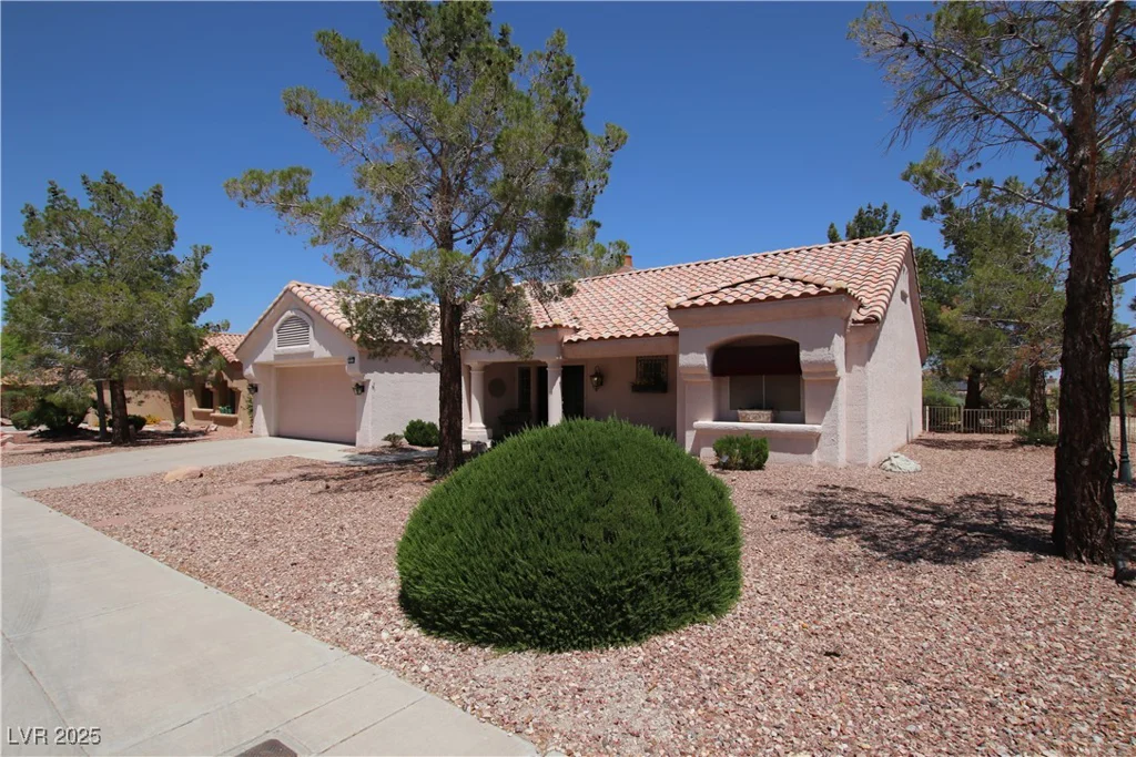 2820 Bluff Point, Las Vegas, NV 89134