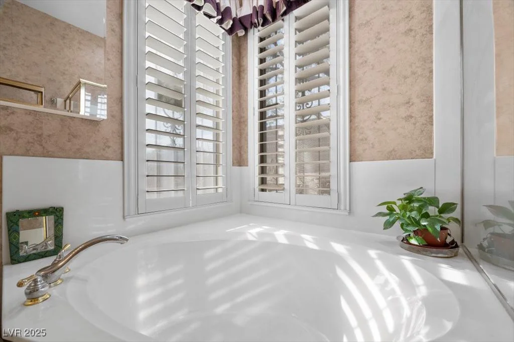 835 Market Crest, Las Vegas, NV 89110