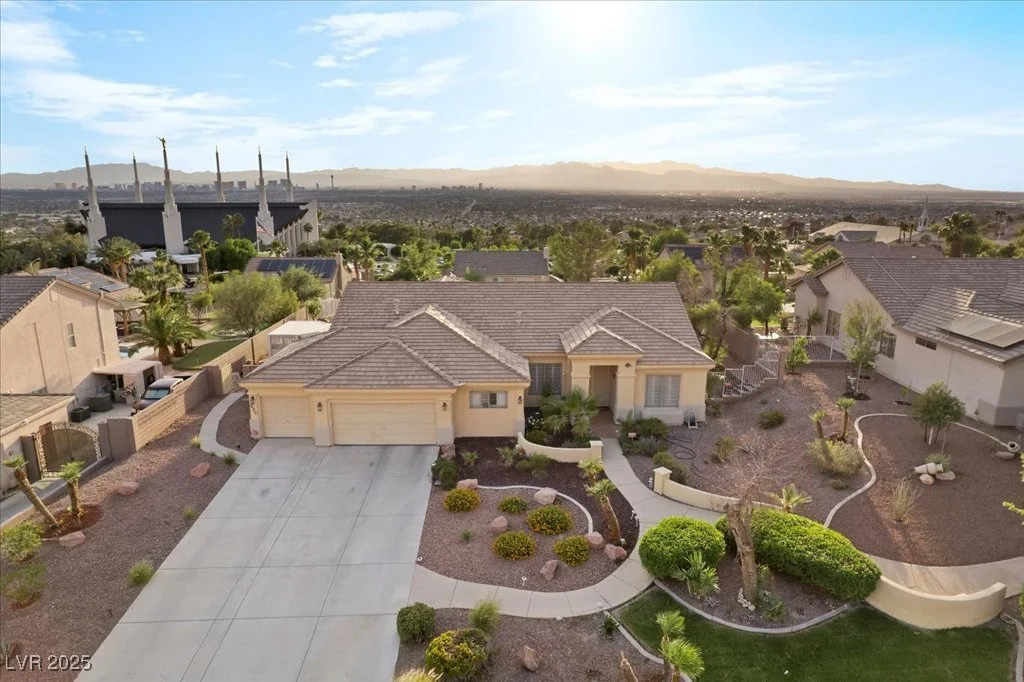 835 Market Crest, Las Vegas, NV 89110