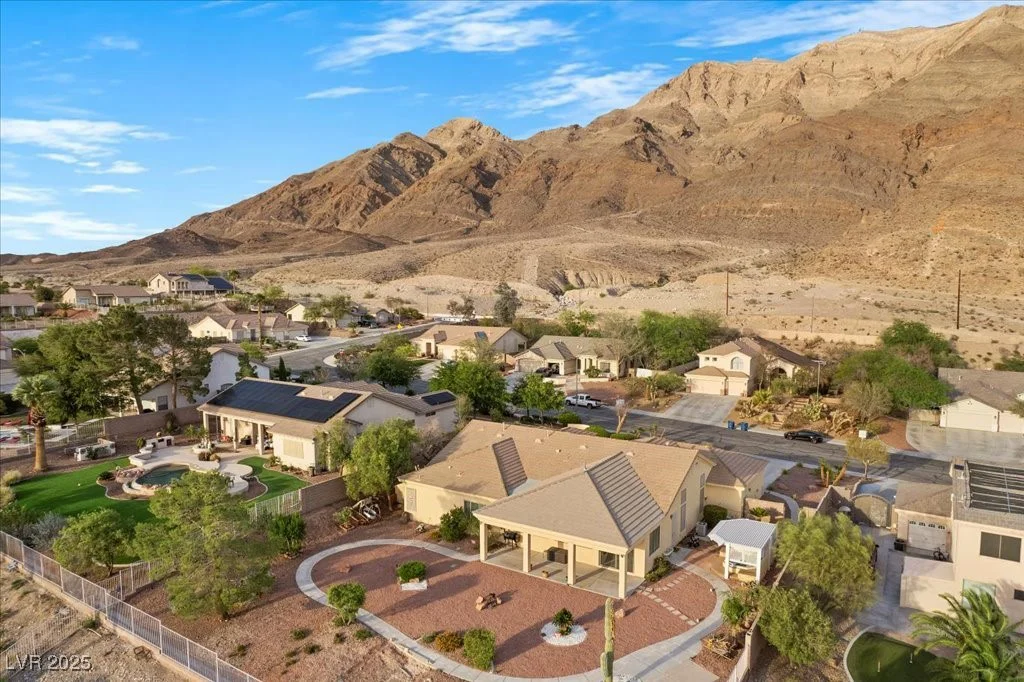 835 Market Crest, Las Vegas, NV 89110