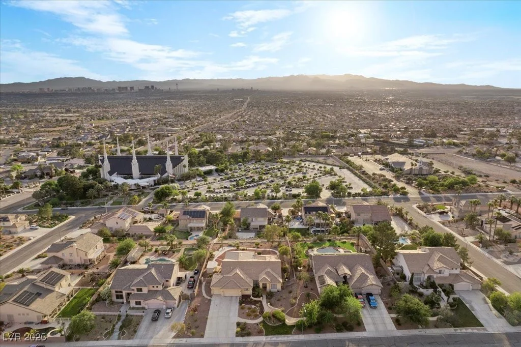 835 Market Crest, Las Vegas, NV 89110