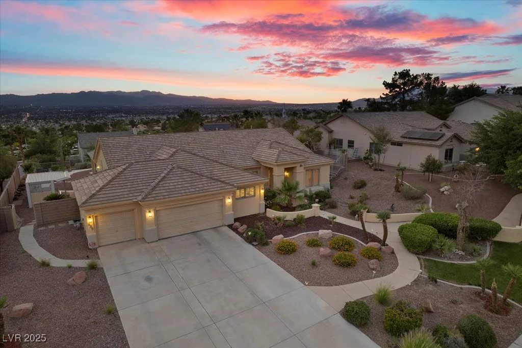 835 Market Crest, Las Vegas, NV 89110