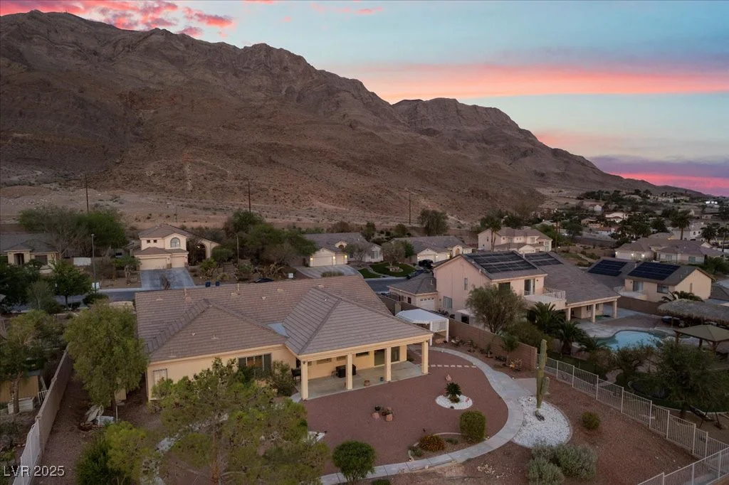 835 Market Crest, Las Vegas, NV 89110