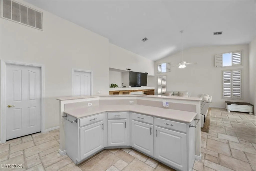 835 Market Crest, Las Vegas, NV 89110