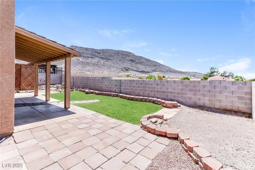 472 Tiger Lily, Henderson, NV 89015