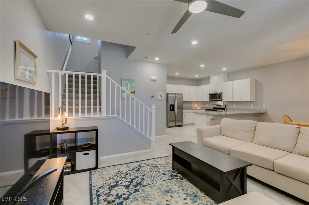 2870 Turnstone Ridge, Henderson, NV 89044