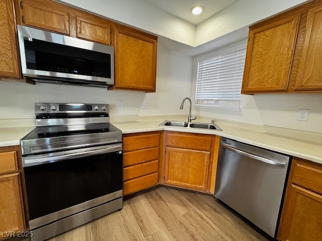 8010 Coffee Tree, Las Vegas, NV 89123