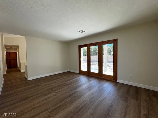 8010 Coffee Tree, Las Vegas, NV 89123