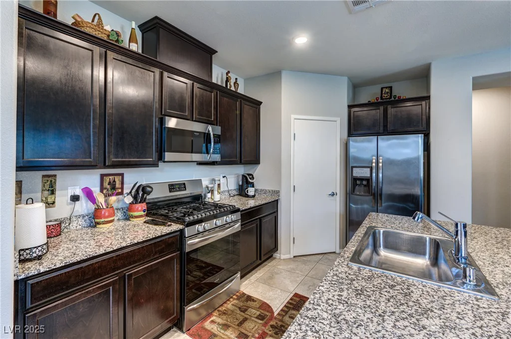 5854 Olivine Falls, Las Vegas, NV 89130
