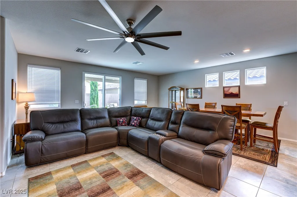 5854 Olivine Falls, Las Vegas, NV 89130