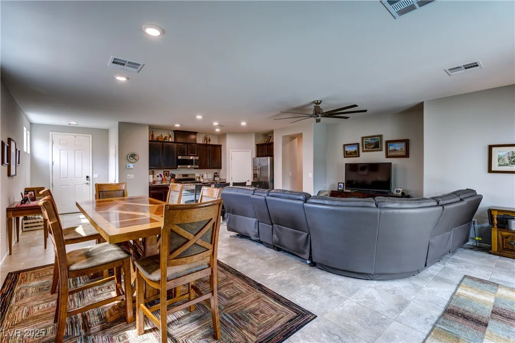 5854 Olivine Falls, Las Vegas, NV 89130