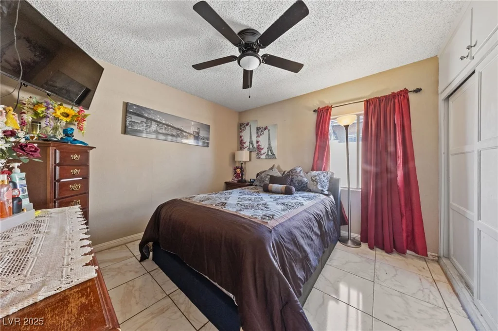 1916 Canosa, Las Vegas, NV 89104