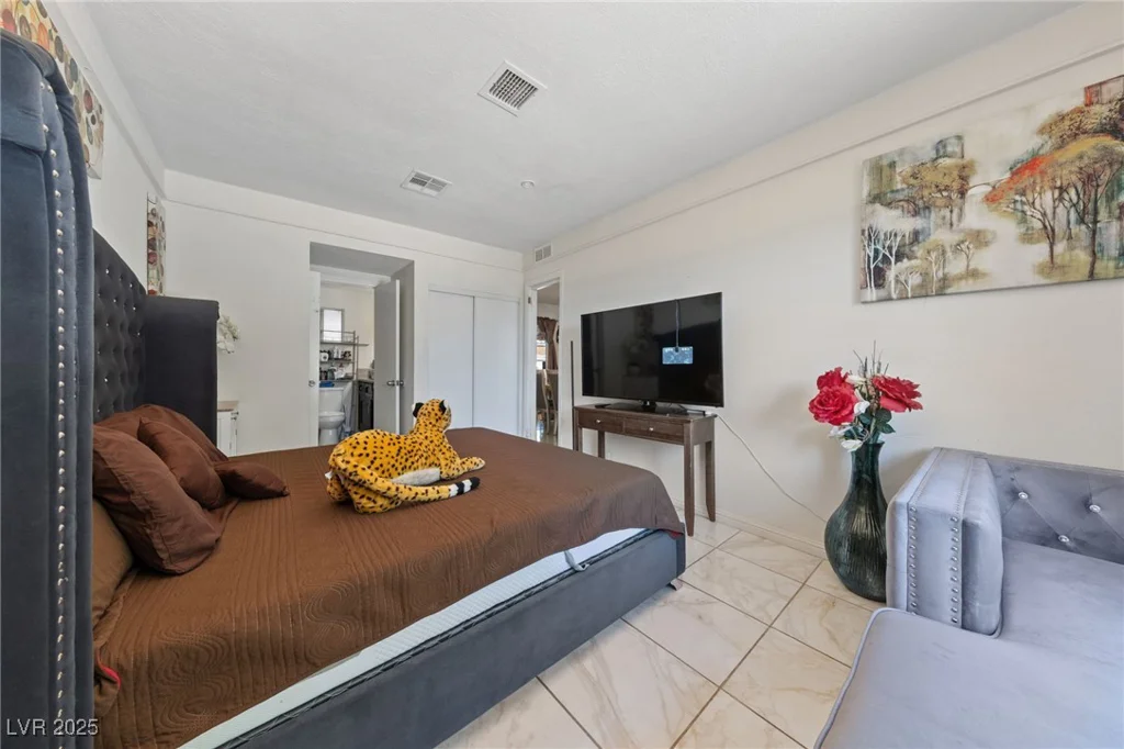 1916 Canosa, Las Vegas, NV 89104