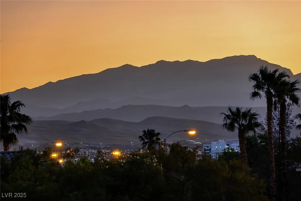 3050 Whispering Crest, Henderson, NV 89052