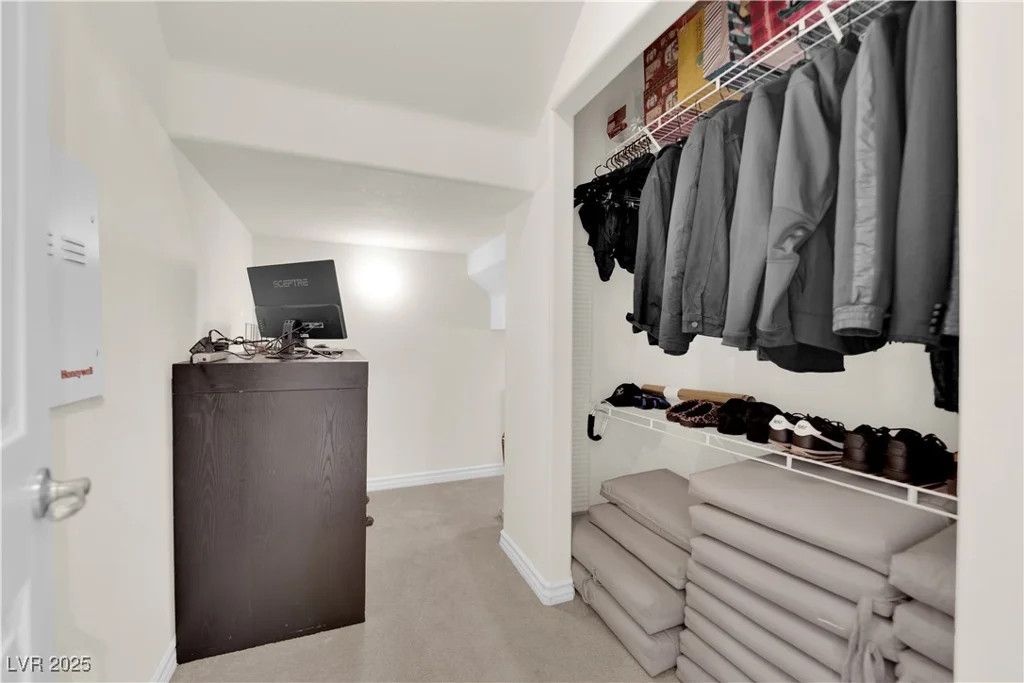 6739 Quapaw, Las Vegas, NV 89149