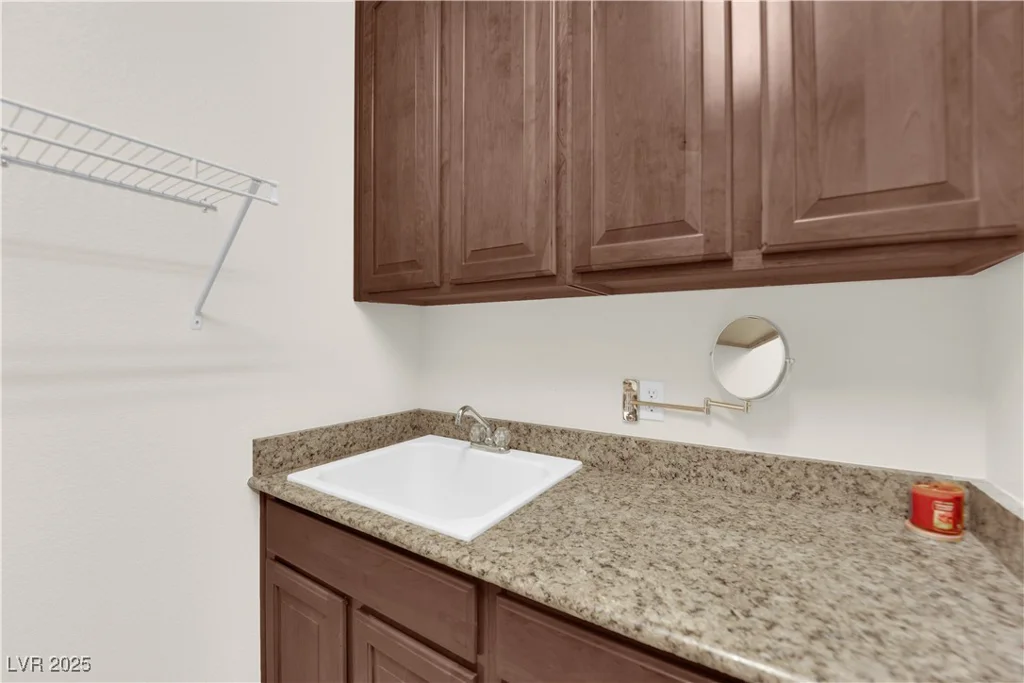 6739 Quapaw, Las Vegas, NV 89149