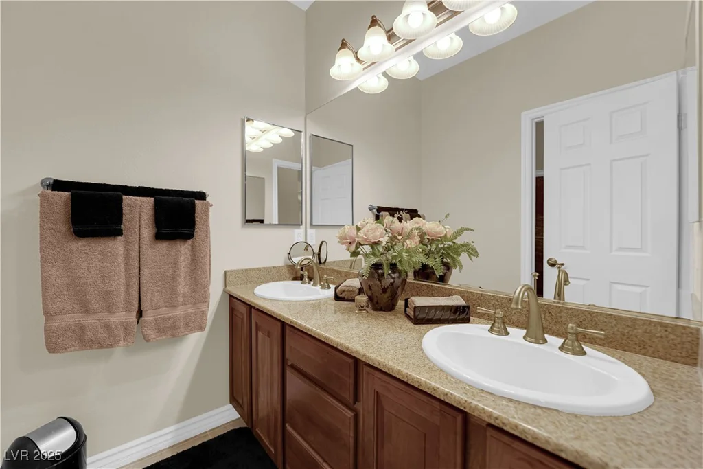 6739 Quapaw, Las Vegas, NV 89149