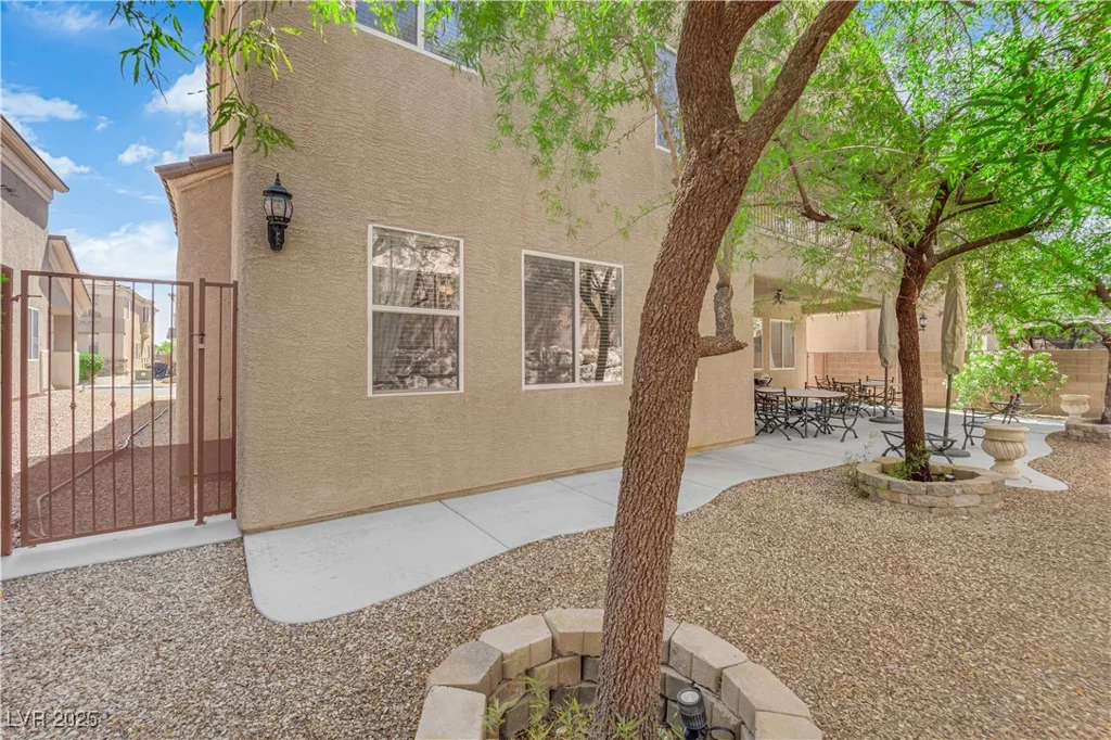 6739 Quapaw, Las Vegas, NV 89149