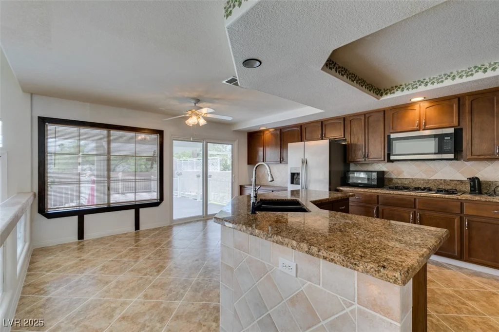 6 High Sierra, Henderson, NV 89074