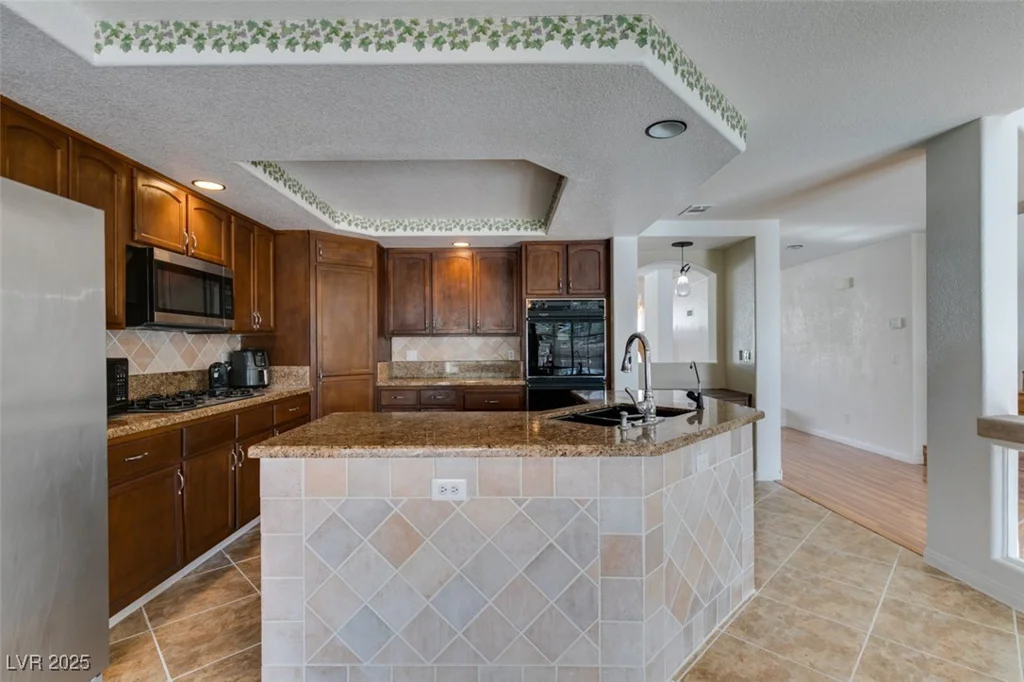 6 High Sierra, Henderson, NV 89074