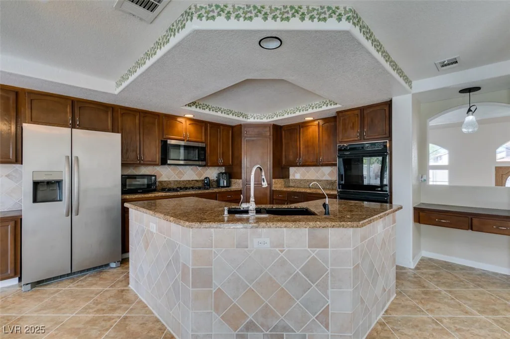 6 High Sierra, Henderson, NV 89074