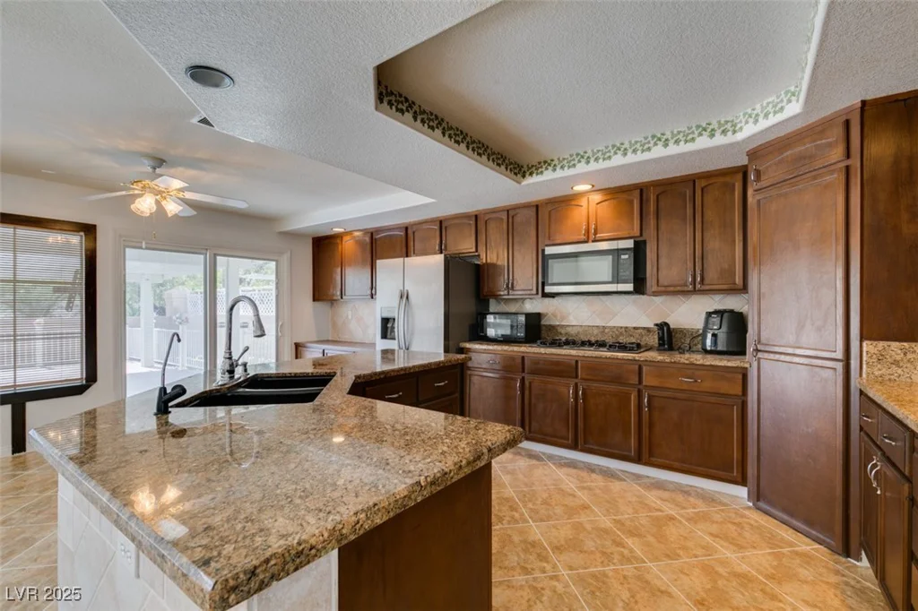6 High Sierra, Henderson, NV 89074
