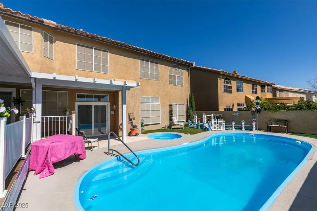 6 High Sierra, Henderson, NV 89074