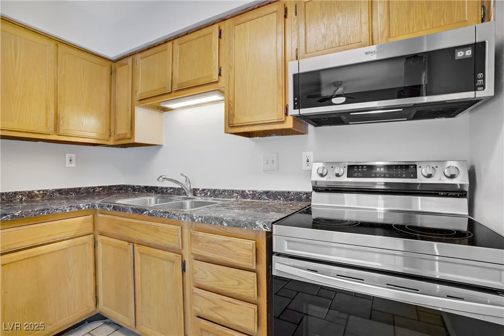 207 Van Wagenen, Henderson, NV 89015