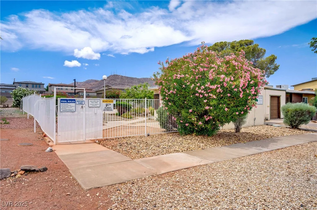 207 Van Wagenen, Henderson, NV 89015