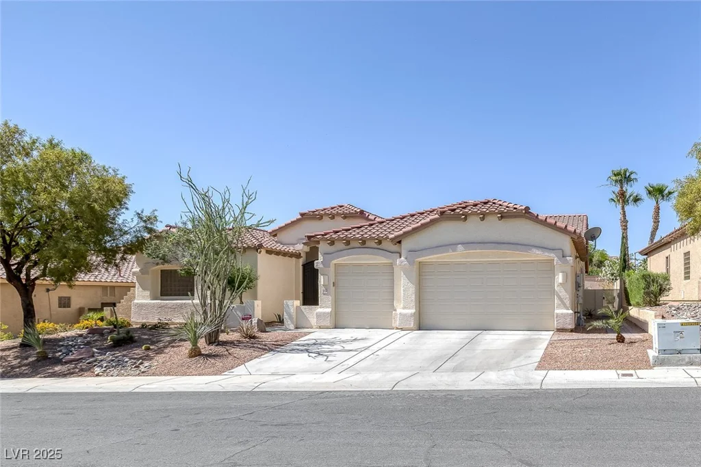 10113 Plomosa, Las Vegas, NV 89134