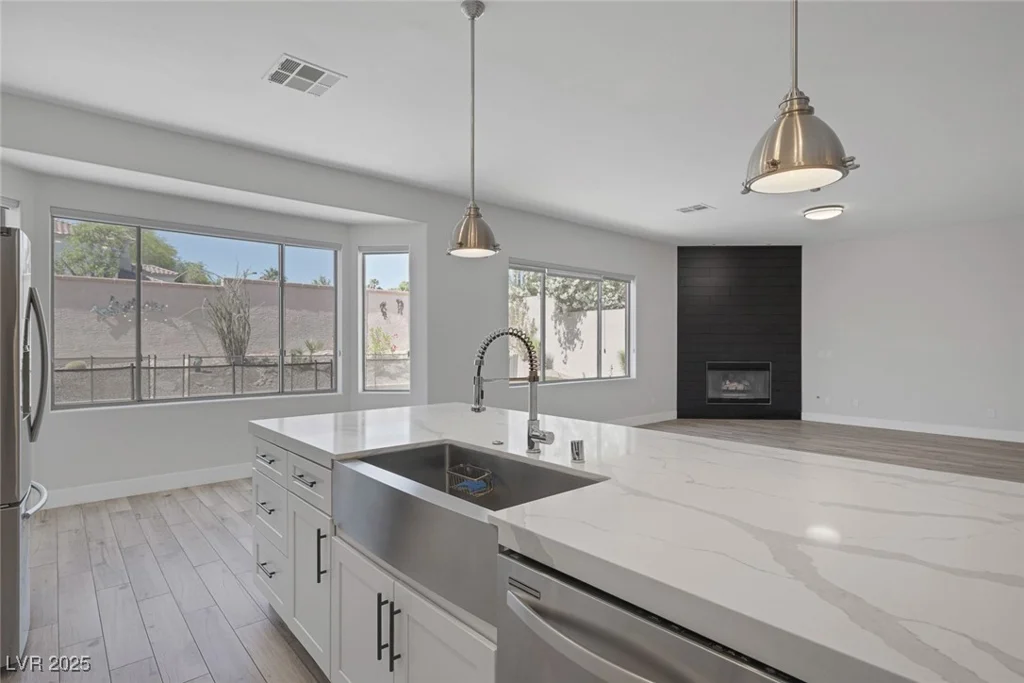 10113 Plomosa, Las Vegas, NV 89134