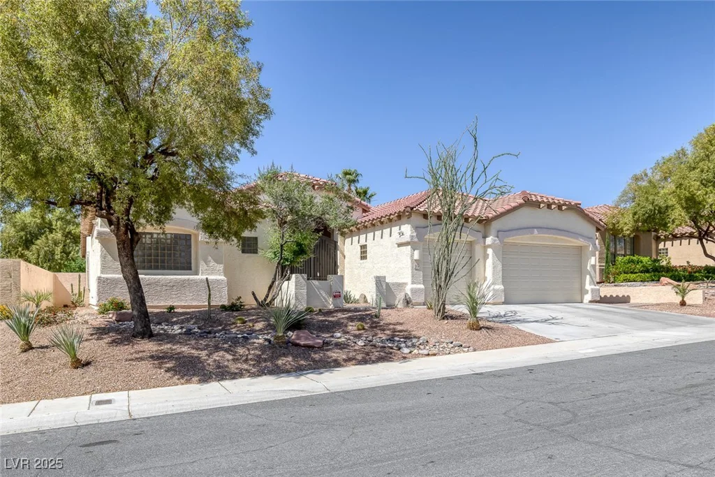 10113 Plomosa, Las Vegas, NV 89134
