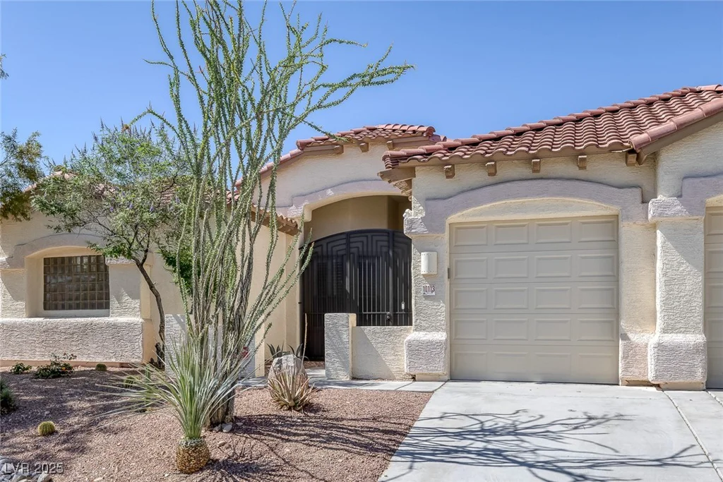 10113 Plomosa, Las Vegas, NV 89134