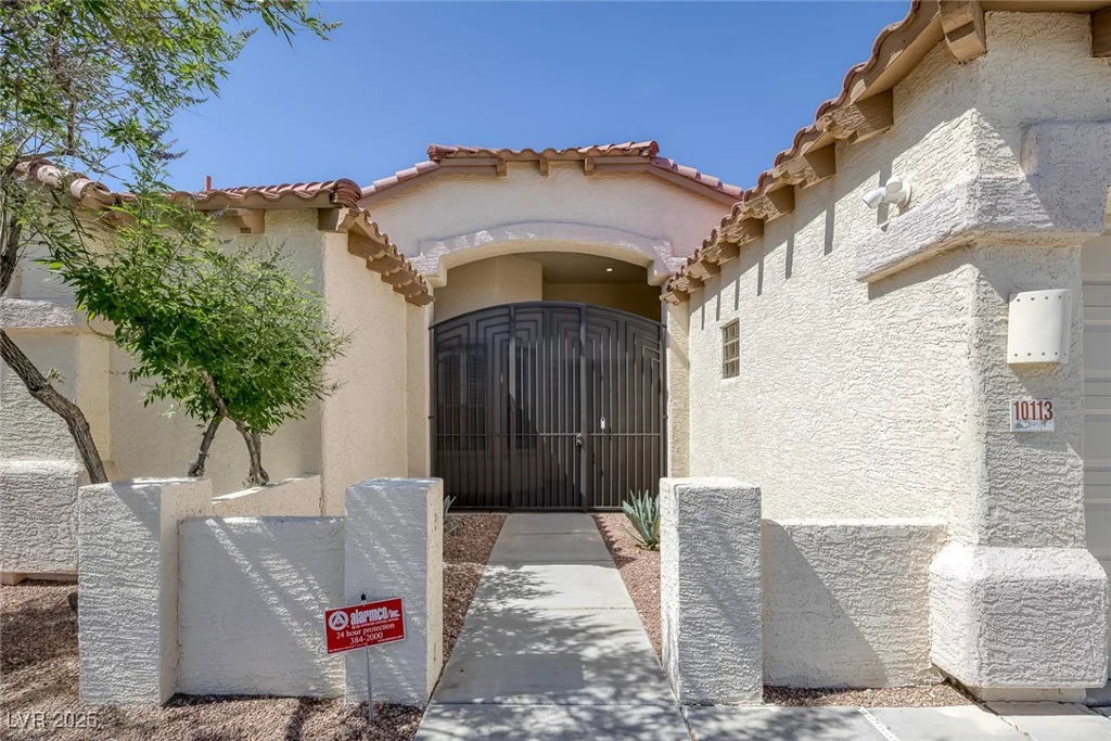 10113 Plomosa, Las Vegas, NV 89134
