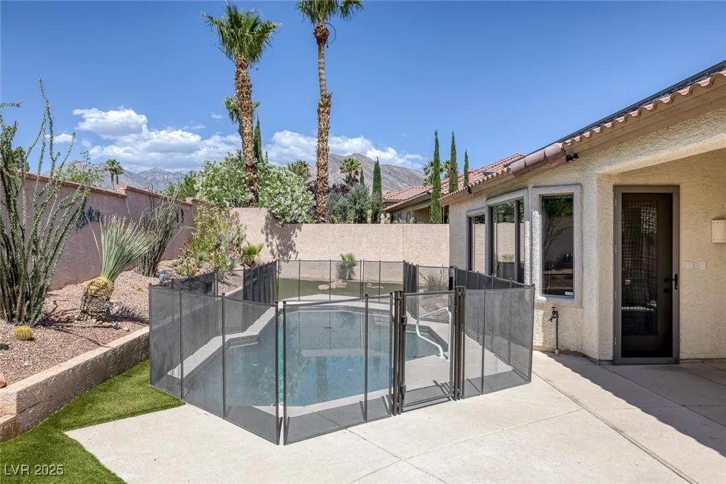10113 Plomosa, Las Vegas, NV 89134