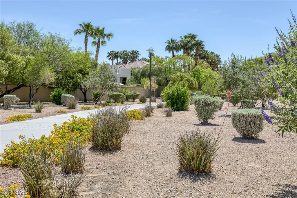 10113 Plomosa, Las Vegas, NV 89134